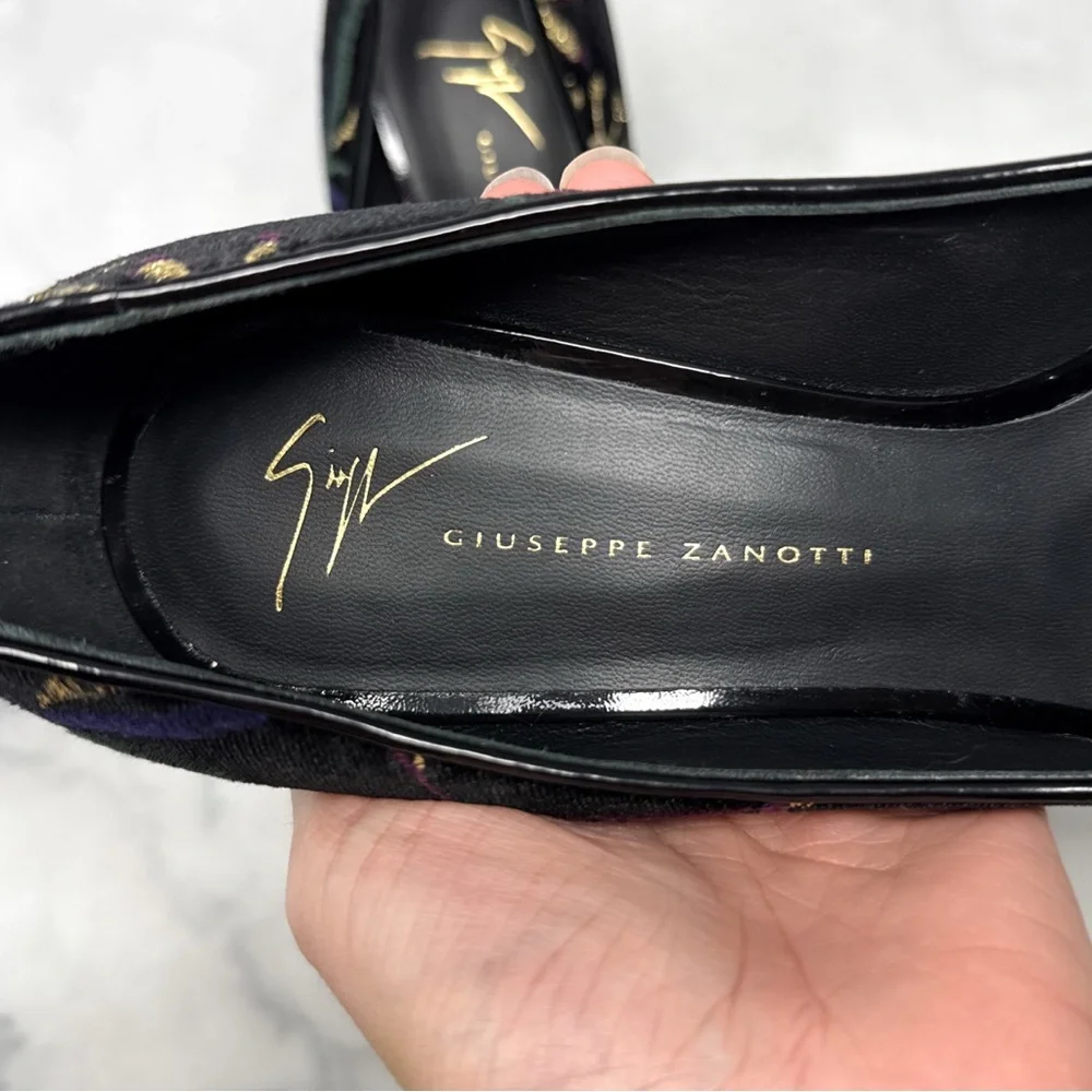 Giuseppe Zanotti Annette Velvet Floral Embroidered Almond Toe Pumps Heels Black